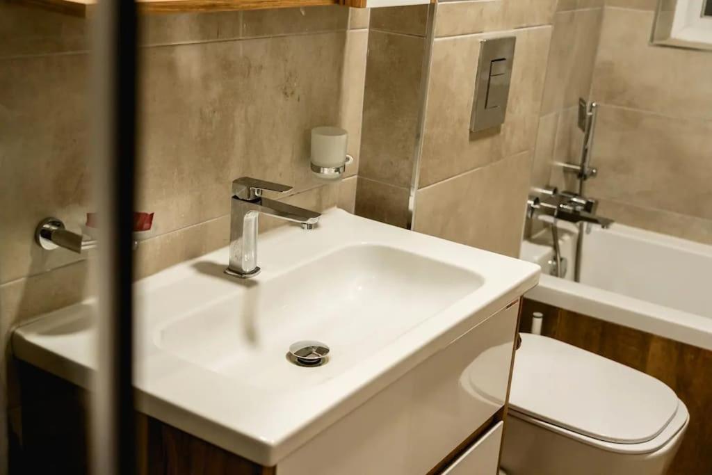 Luxurious & Stylish Penthouse With Private Pool Leilighet Msida Eksteriør bilde